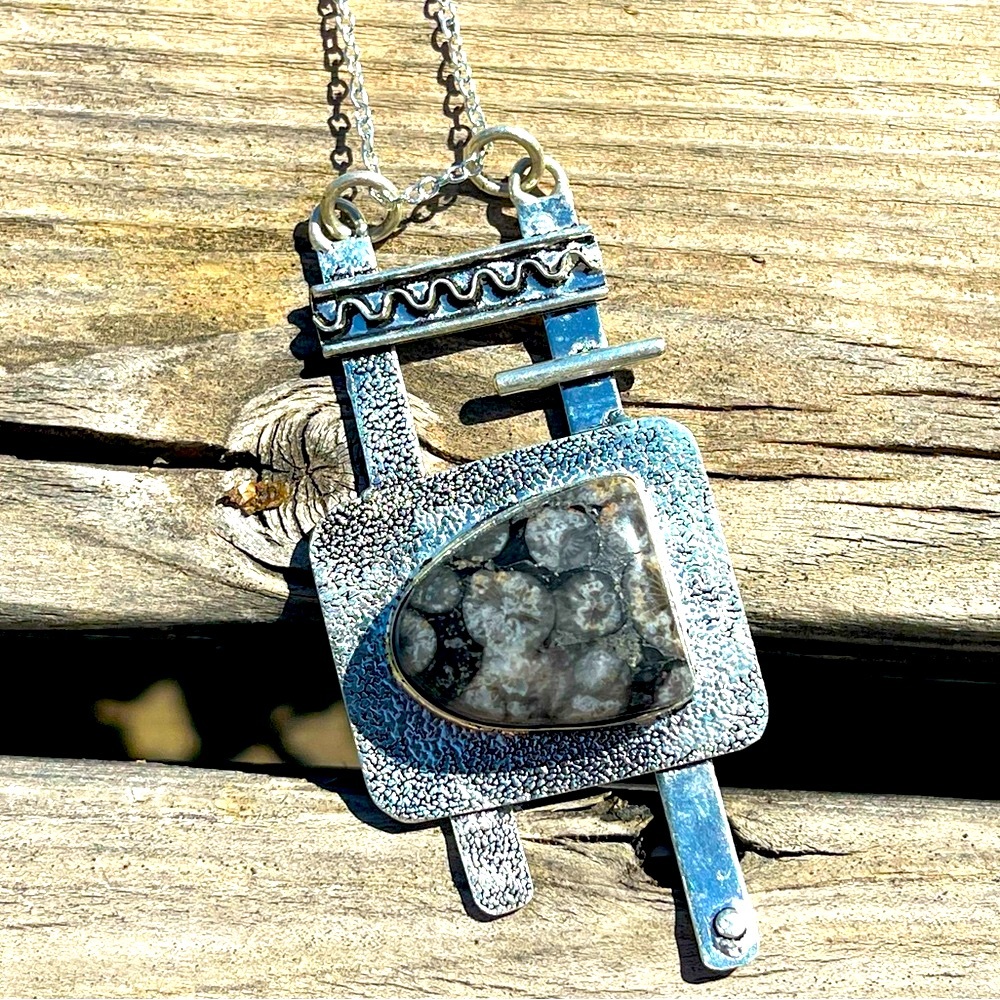 New 925 Sterling Silver Turritella Agate Coral Fossil Artisan Geometric Necklace - Picture 7 of 17